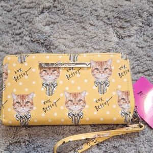 Betsey Johnson Yellow Cat Lg Zip Wallet NWT